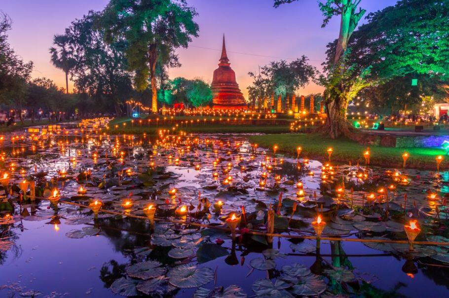 泰国有什么令人激动的有泰国水灯节
