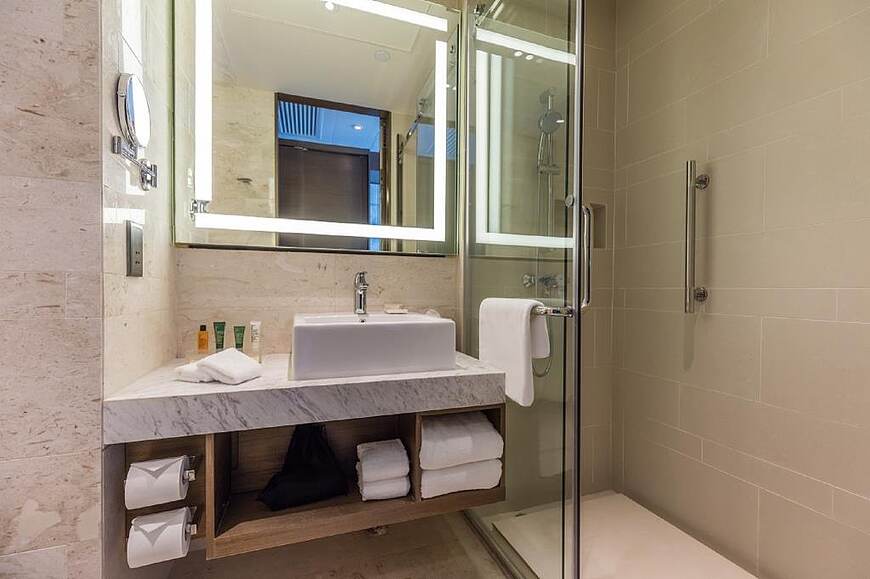 香港酒店推荐:香港旺角希尔顿花园酒店 (Hilton Garden Inn Hong Kong Mongkok),位置超级方便 香港酒店推荐:香港旺角希尔顿花园酒店 (Hilton Garden Inn Hong Kong Mongkok),位置超级方便