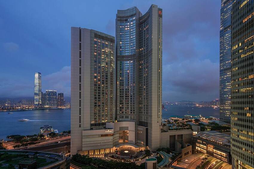 香港住宿攻略：香港15家维多利亚港海景酒店推荐，欣赏维港夜景和贺岁烟花汇演