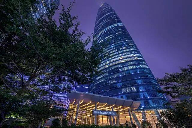 Booking 酒店推荐：上海和广州 5 家酒店餐厅入选 2018 国内米其林餐厅指南
