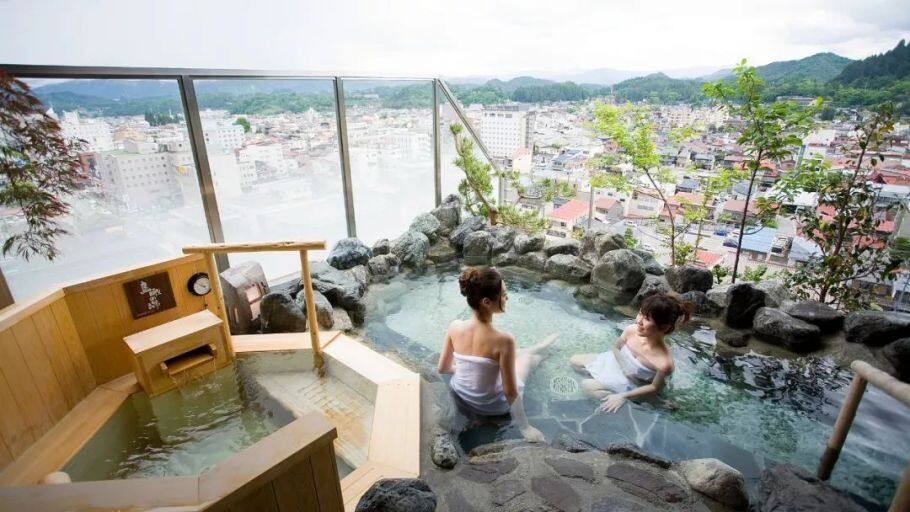 日本北陆泡温泉赏雪一泊二食到底有多爽?日本人不想让你知道的私藏泡汤秘境! 日本北陆泡温泉赏雪一泊二食到底有多爽?日本人不想让你知道的私藏泡汤秘境!