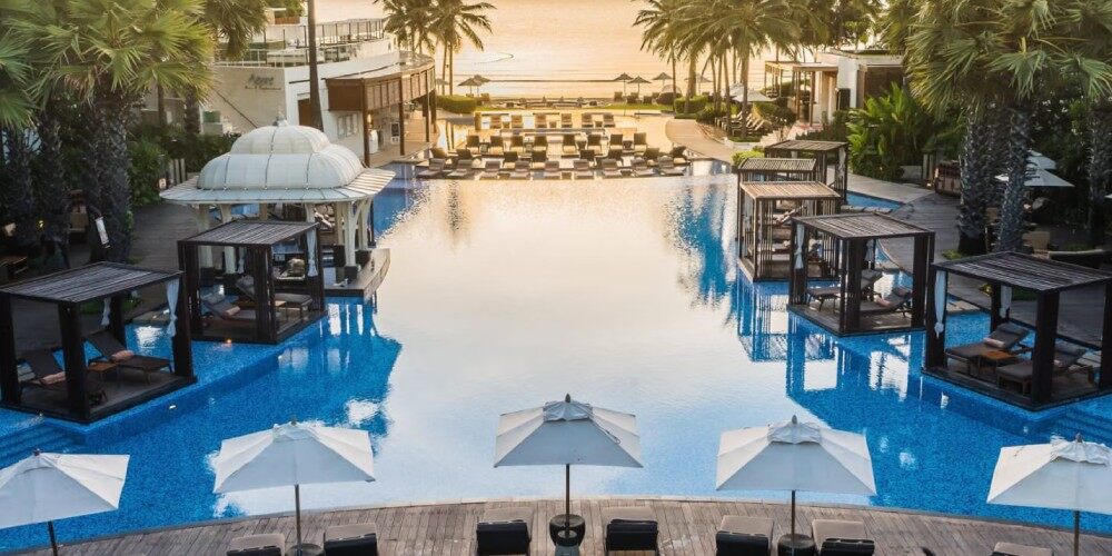 IHGアンバサダー「ウィークエンド無料宿泊特典」完全ガイド：予約方法と実際のコスパを徹底検証